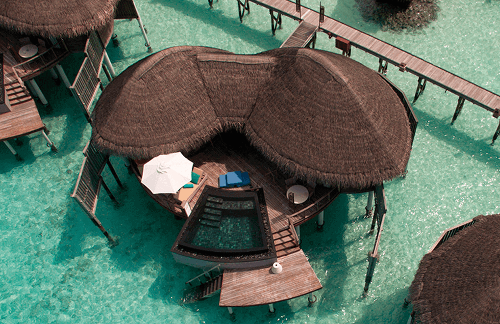 luxury villas - Water villa at Halaveli Maldives 