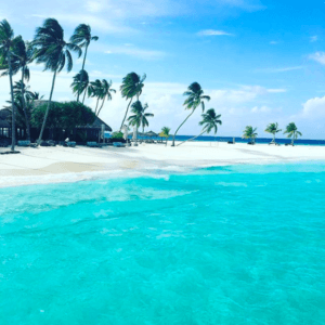 White sand at Constance Halaveli Maldives