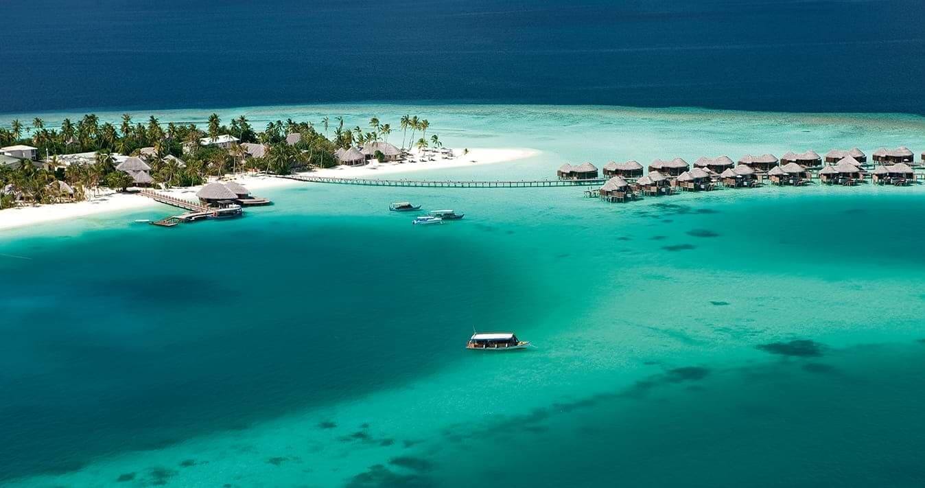 halaveli-maldives-aerial-view-8